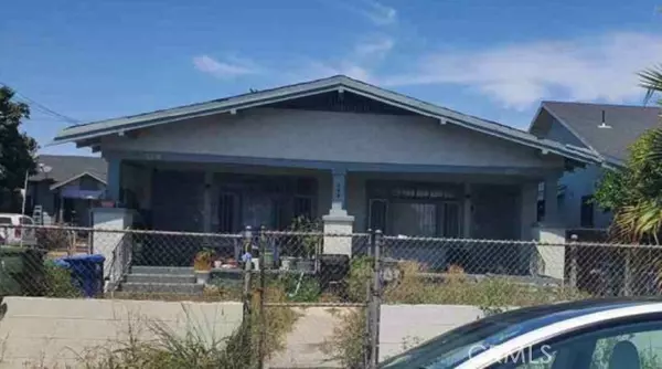 859 W 54th Street, Los Angeles, CA 90037