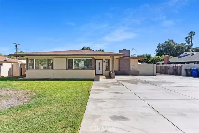 Riverside, CA 92506,6248 Riverside Avenue