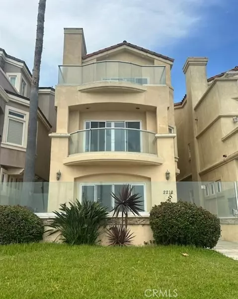 2212 Pacific Coast, Huntington Beach, CA 92648