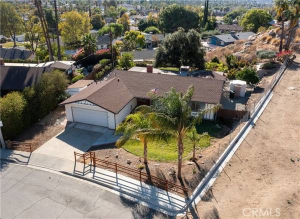 2527 Flanders Road, Riverside, CA 92507