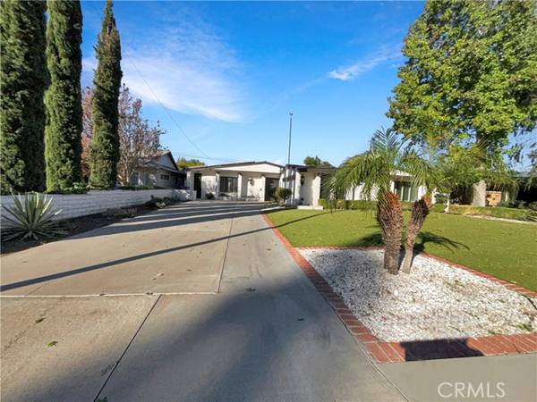 3520 Parkside Drive, San Bernardino, CA 92404