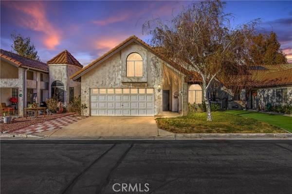 19246 Pine Way, Apple Valley, CA 92308