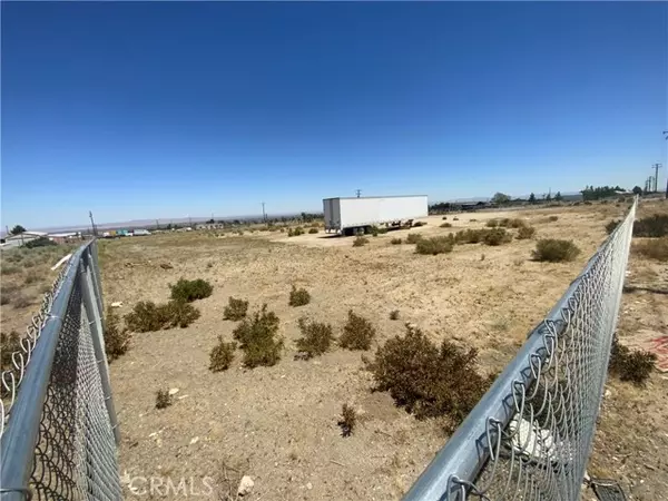 Pinon Hills, CA 92372,2652 Phelan Road