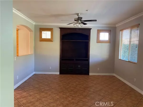 Fontana, CA 92336,7092 Julian Lane