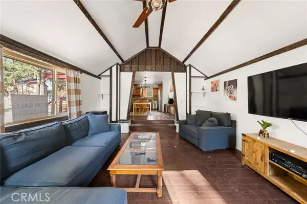 Wrightwood, CA 92397,5595 Sycamore Street