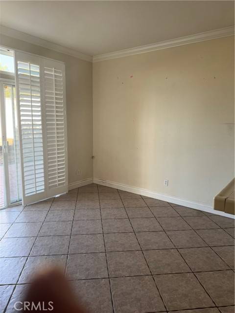 Riverside, CA 92503,16253 Green Leaf Court