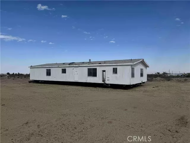 Phelan, CA 92371,5520 Luna Road