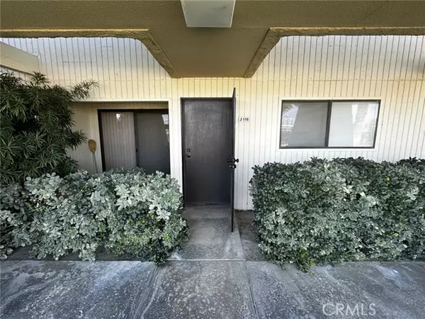 675 N Los Felices Circle #116, Palm Springs, CA 92262