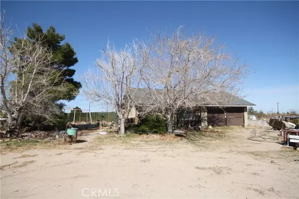 11832 Valle Vista Road, Phelan, CA 92371