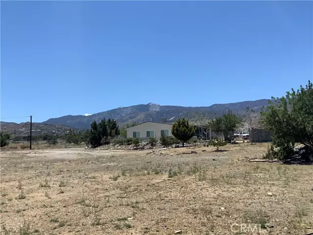 9980 Pionero Road, Phelan, CA 92371