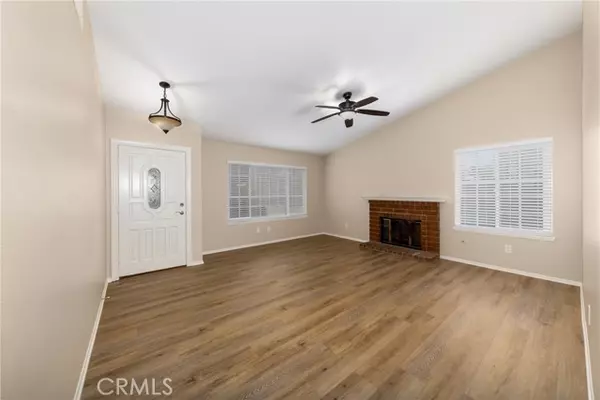 San Bernardino, CA 92407,5305 Lilac Street