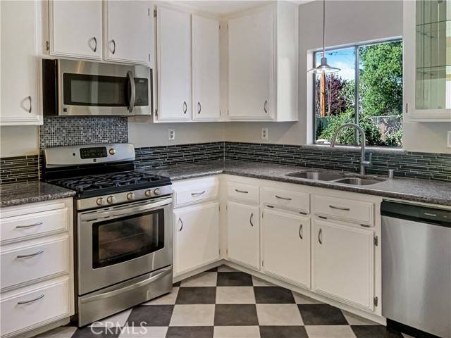 Redlands, CA 92373,529 Esther Way