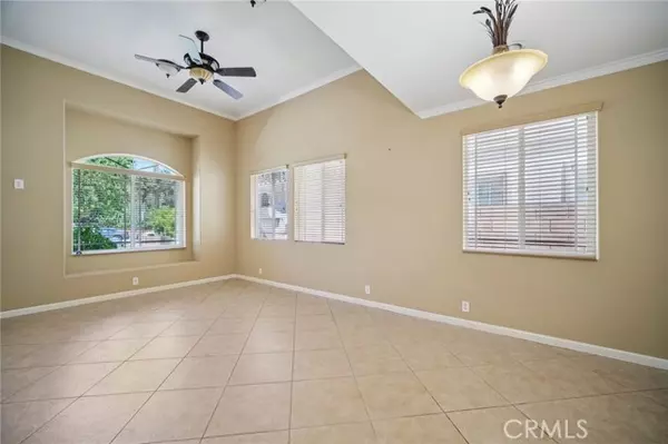 Reseda (los Angeles), CA 91335,6958 Amigo Avenue