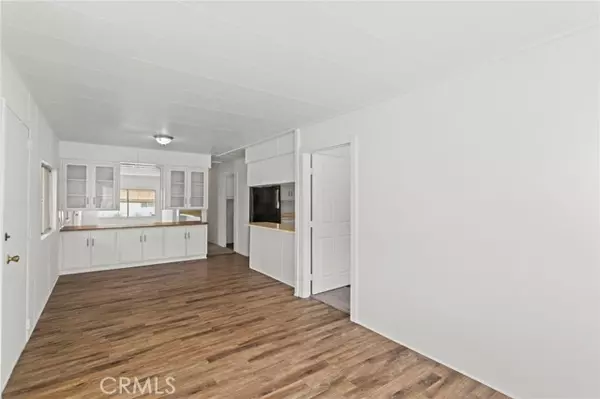 Eastvale, CA 91752,5800 Hamner Avenue #178