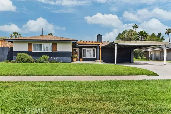 8975 Driftwood Dr, Riverside, CA 92503