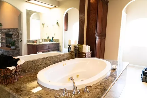 Oak Hills, CA 92344,12720 Farmington Street