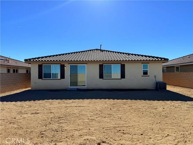 Victorville, CA 92392,11762 Far Hills Lane