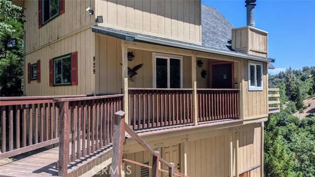 929 Trinity Drive, Lake Arrowhead, CA 92352