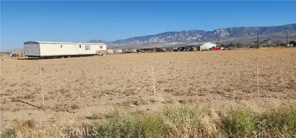 32435 Lake Street, Lucerne Valley, CA 92356