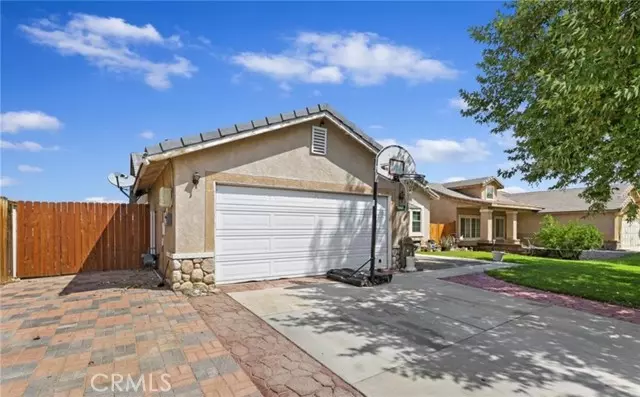 Adelanto, CA 92301,10982 Sherman Way