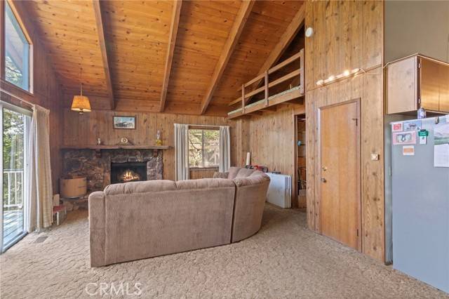 Twin Peaks, CA 92391,593 Clubhouse