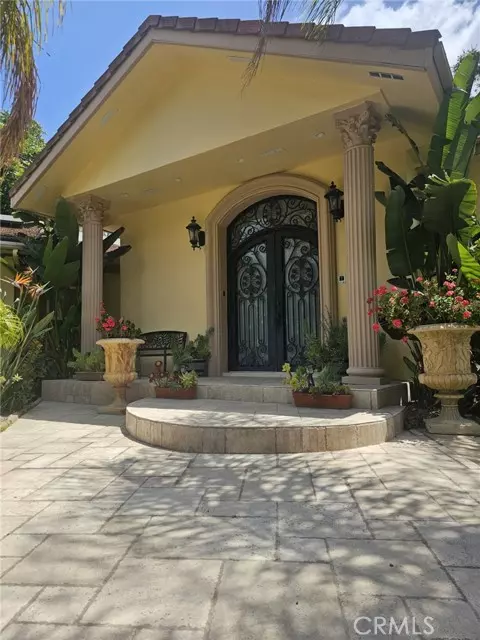 Sherman Oaks, CA 91423,3946 Knobhill Drive