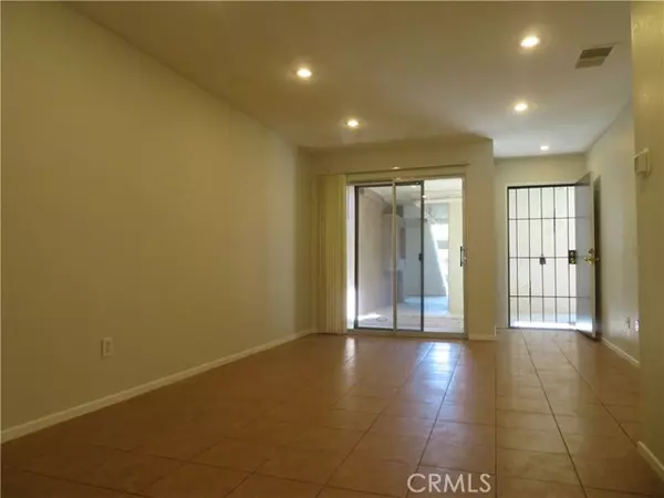 Palm Springs, CA 92262,2857 N Los Felices Road #106