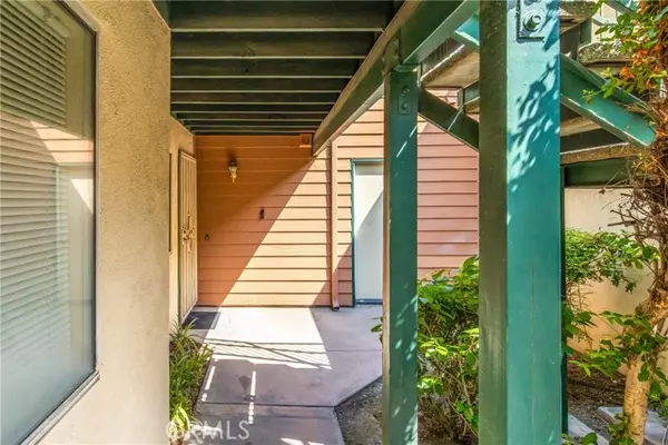 San Bernardino, CA 92407,2652 Shadow Hills Drive