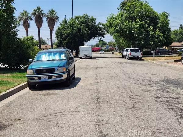 San Bernardino, CA 92404,5680 Bonnie Street