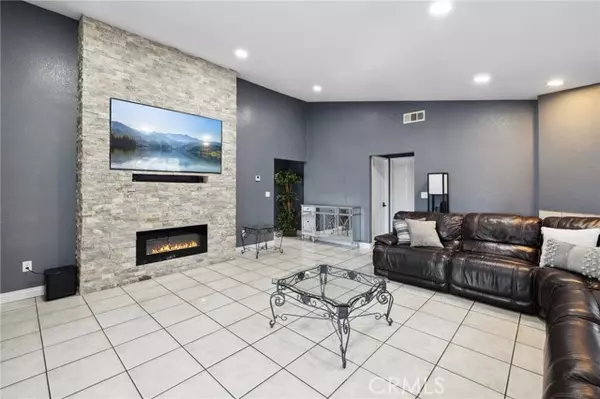 Pomona, CA 91766,647 Muir Avenue