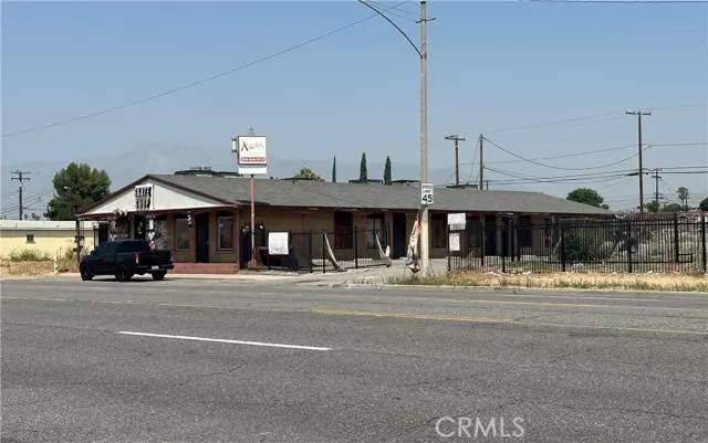 380 W Foothill Blvd, Rialto, CA 92376