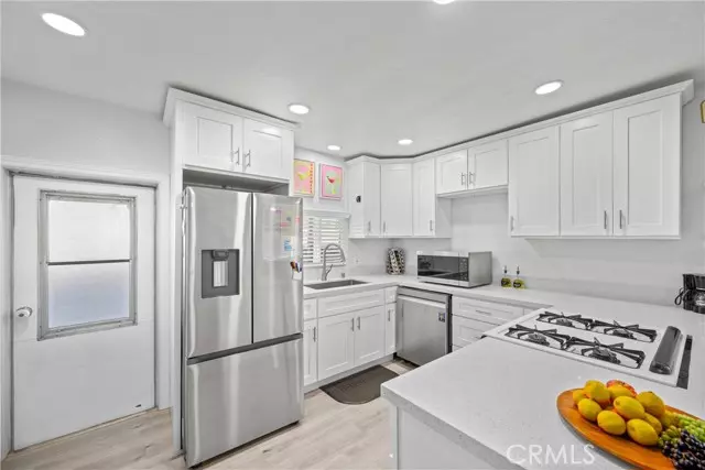 Perris, CA 92570,17086 Esperanza Drive