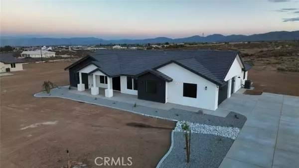 12025 Prairie Trail, Oak Hills, CA 92344