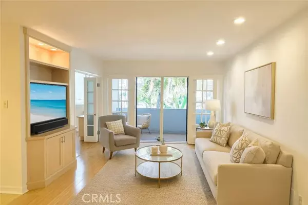 901 10th Street #205, Santa Monica, CA 90403