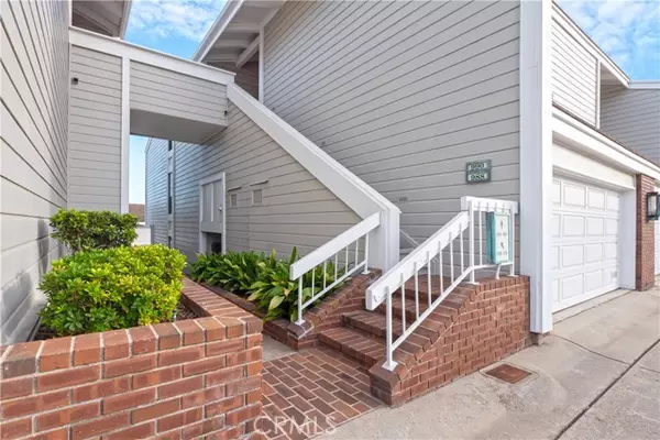 Newport Beach, CA 92660,990 Bayside Cove #609
