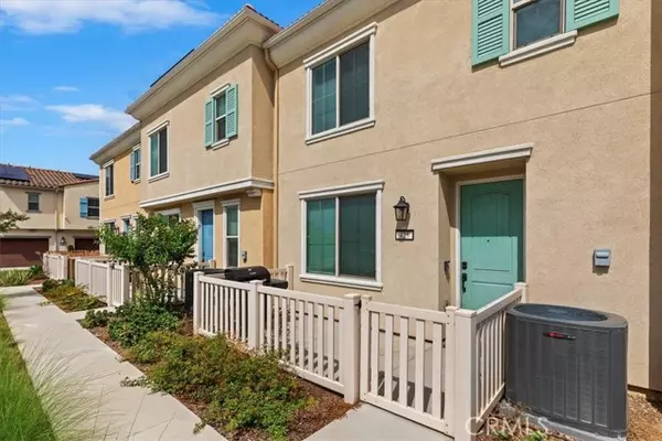 Rialto, CA 92376,425 beechwood