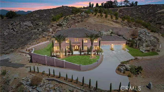 17190 Small Canyon Lane, Riverside, CA 92506