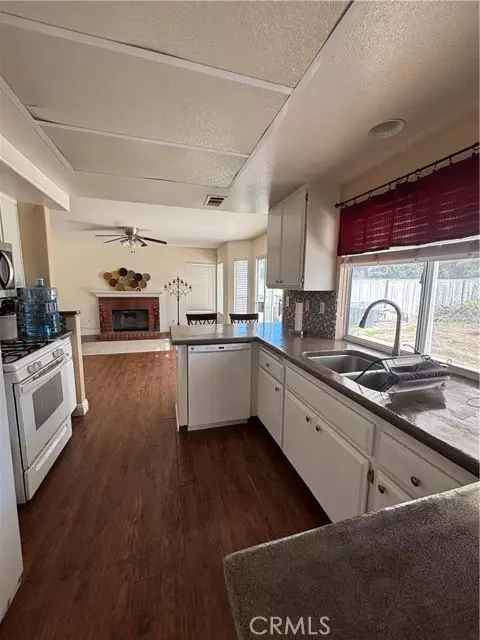 Corona, CA 92883,13021 Broken Bit Circle