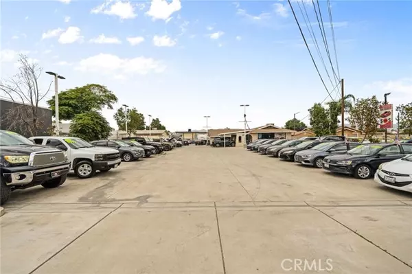 Bloomington, CA 92316,838 W Valley Boulevard