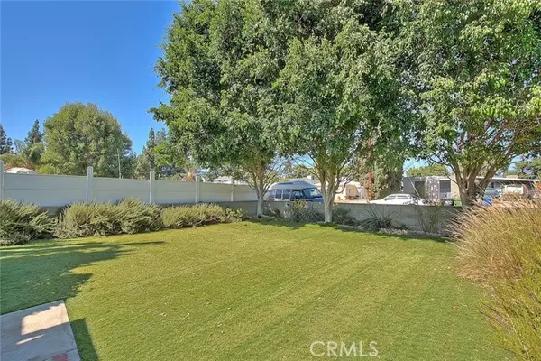 San Fernando, CA 91345,15524 Lemarsh Street