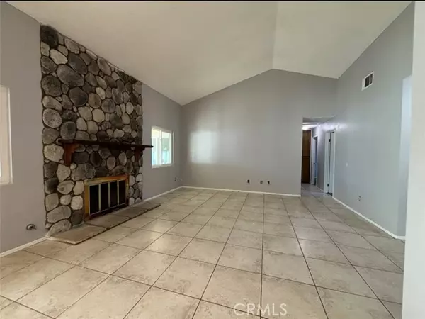 Lake Elsinore, CA 92532,28482 El Toro