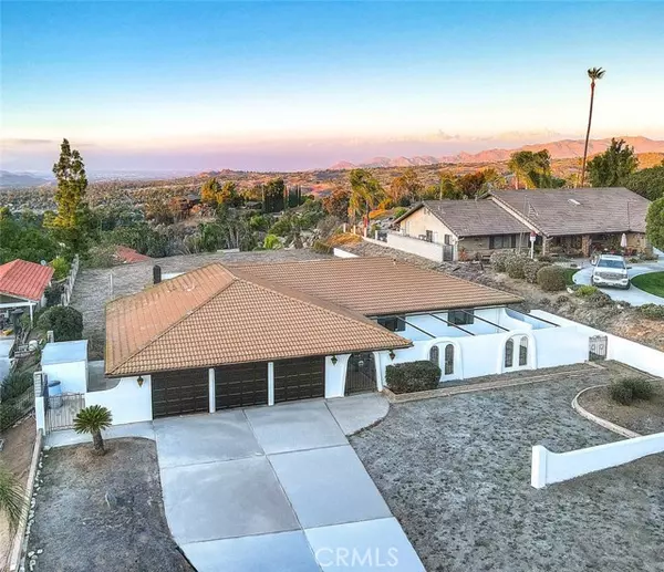 Riverside, CA 92506,16464 Rancho Escondido
