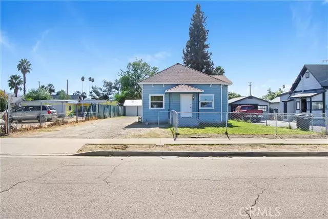 Hemet, CA 92543,213 W Kimball