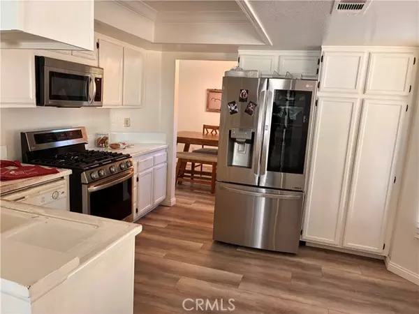 Rialto, CA 92377,582 W Galway