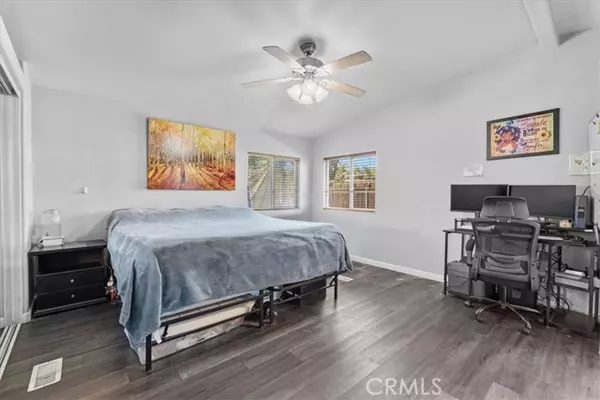 Escondido, CA 92026,615 E El Norte