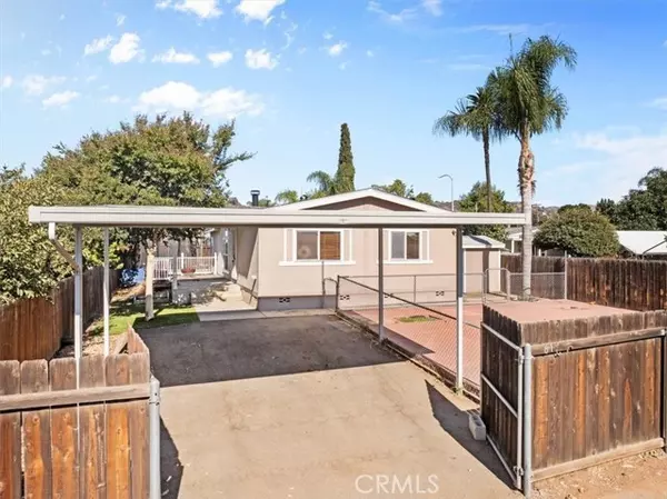 Escondido, CA 92026,615 E El Norte