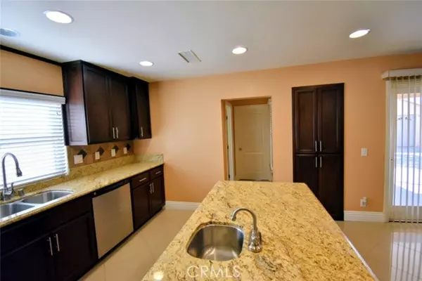 Santa Ana, CA 92701,622 S Parton