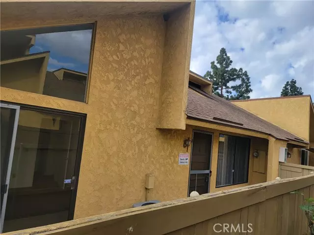 435 W 9th #A-7, Upland, CA 91786