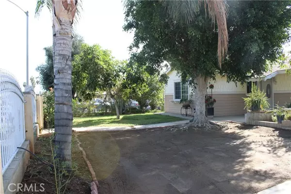 Jurupa Valley, CA 92509,6392 Rustic