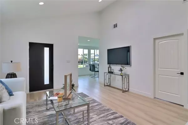 Los Angeles, CA 90062,2015 W 42nd Place